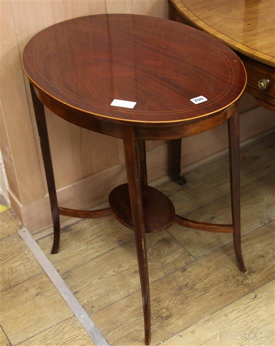 Mahogany occasional table H.71cm